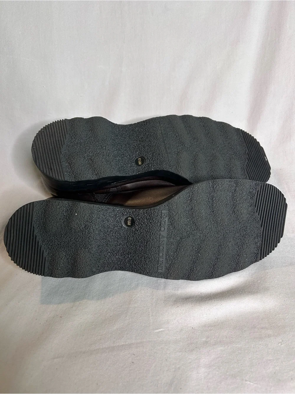 Enzo Angiolini smooth dark